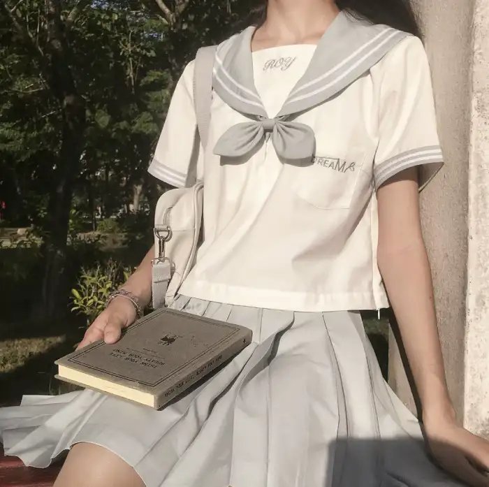我们是一群小小鸟